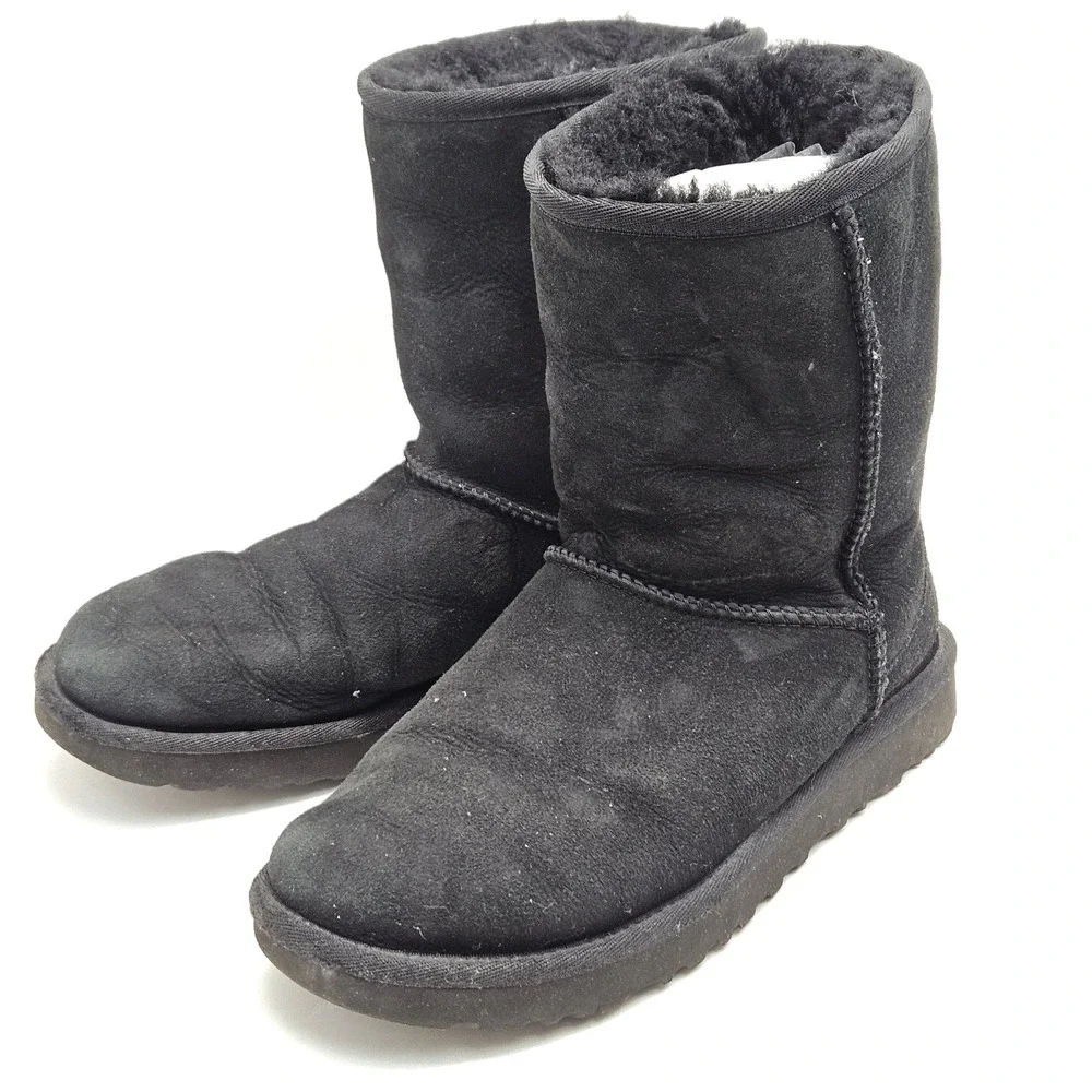 UGG Classic Short II Black Suede Shearling Boots 1016223 Womens Size‎ 8